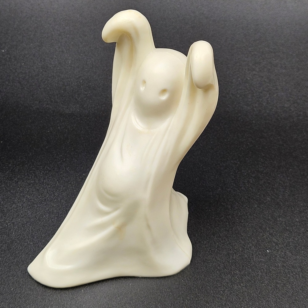 Vintage 1973 Wilton Halloween Ghost Figurine Plastic Decor 1316-400 Off-White